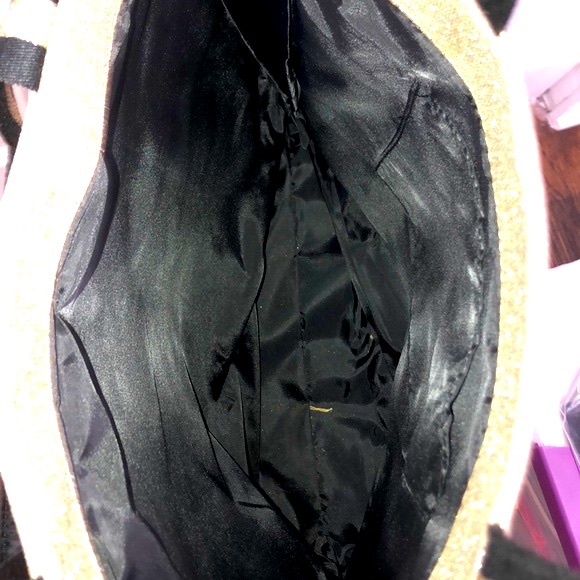 VICTORIA'S SECRET 2017 FASHION SHOW GOLD TOTE - Picture 5 of 6